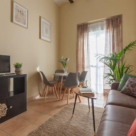 Sevilla Blossom Elegant And Bright 2 Rooms - 4Px Ngoại thất bức ảnh